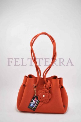Since 2010 Feltterra cares for comeback of the traditional material felt.