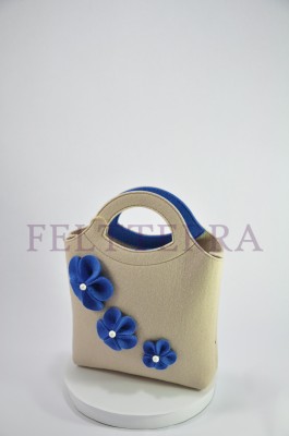Since 2010 Feltterra cares for comeback of the traditional material felt.