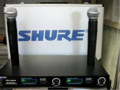 микрофон SHURE LX88-III радиосистема 2 или 3 микрофона на выбор.кейс(НЕ ПОДДЕЛКА!)