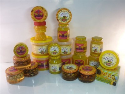 Производитель поставляет мед натуральный пчелиный фасованный в стекляную и пластиковую тару от 150грамм до 1000грамм. Фасовка производится без термической обработки продукта, что позволяет сохранить ценность меда, его вкус и аромат.
Работаем с НДС. Возмо