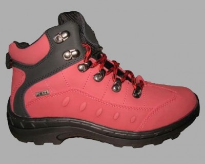 Компания Спорт-Драйв предлагает обувь оптом, в том числе спортивную обувь, а именно кроссовки оптом для мужчин, женщин и подростков на все сезоны.